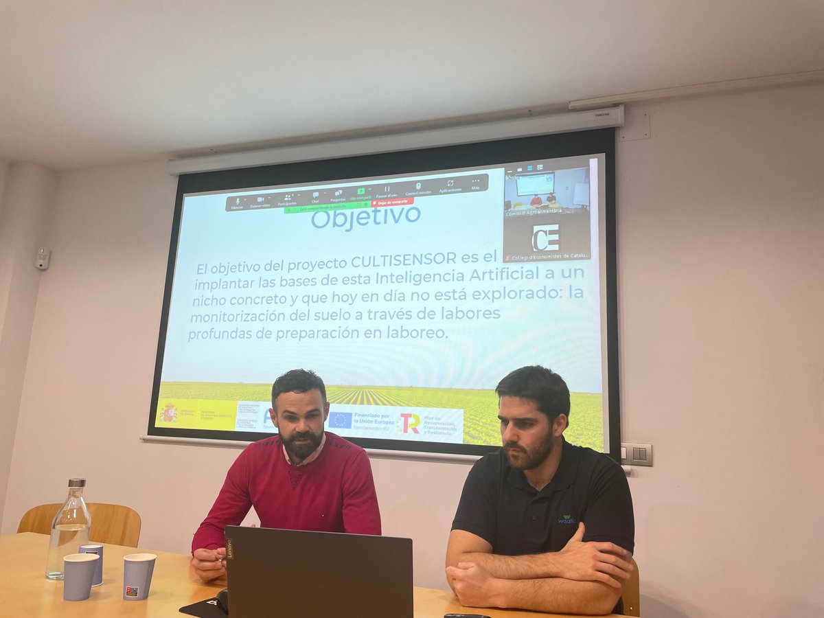 FEMAC_CAT's tweet photo. Hoy celebramos la primera jornada del ciclo de conferencias del @economistescat en #Lleida sobre #clusters, donde hemos presentado los proyectos #cultisensor y #redscale financiados por @minturgob #AEIS @waatic_ @jympa @massoagro #BATSI @AKISint @clusterinnovi @JosepRamon8 https://t.co/REYzCKMpHQ