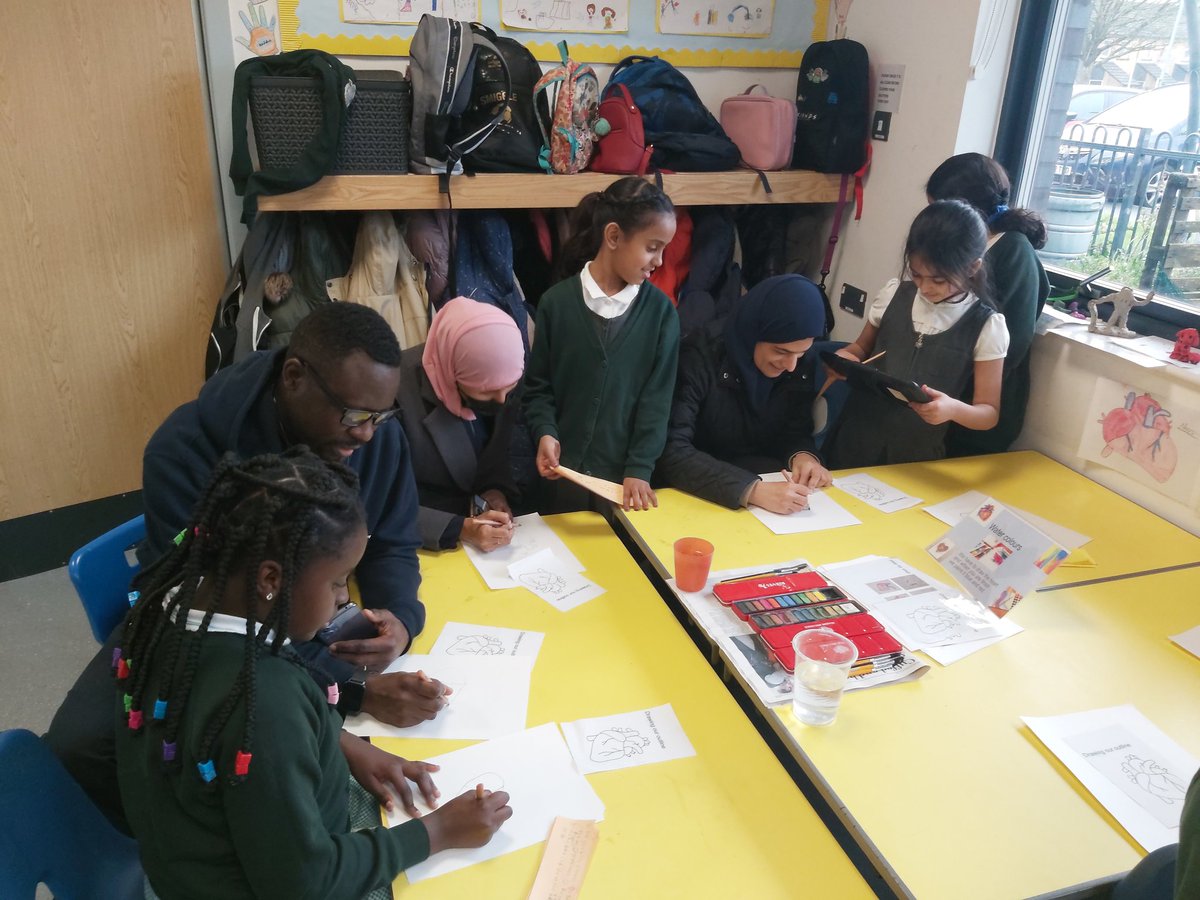 Mrs_Biggin1's tweet photo. Thank you so much parents, for coming to our Masterclass and supporting all the children! They loved sharing their art with you and having a real purpose to develop their English. https://t.co/GsO05iCf9g