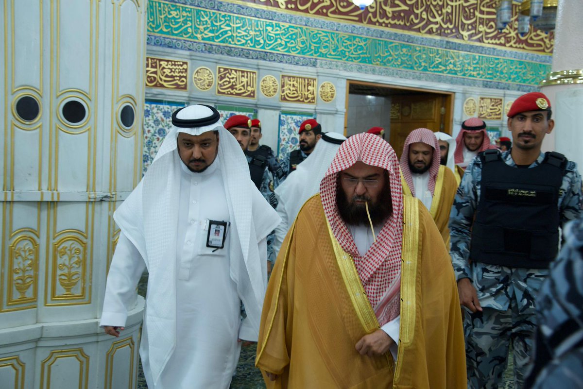 Sheikh Abdul Rahman Sudais at Masjid An Nabawi earlier this evening