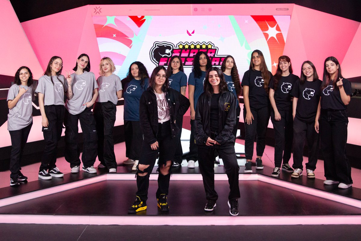 A primeira parte da seleção já aconteceu e agora elas dão o próximo passo para se tornarem oficialmente as Meninas Super Furiosas! 🔥

O que rolou nesse primeiro encontro delas na Riot você confere agora no nosso Youtube!