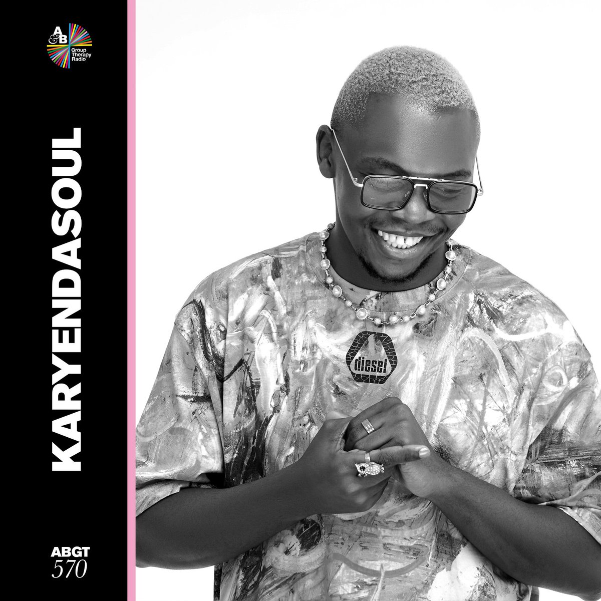 💿 On the guest mix this week: @Karyendasoul ✨ An incredibly talented DJ and producer, he was featured on the @Anjunadeep South Africa EP, and you can catch him on the lineup for the label's first-ever Open Air shows in South Africa this month. Tune in tomorrow at 7pm GMT ⏰🎶