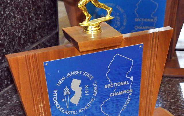 COLUMN: Reviewing the NJSIAA Basketball Tournaments
ochssports.game.blog/.../column-rev…
A brief look at the last weeks of the 2023-24 season ....