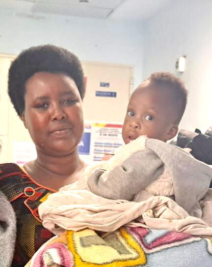action_bonne's tweet photo. Cet enfant vient de subir une opération cardiovasculaire avec succès. Gloire au Dieu Tout-puissant qui vient de sauver la vie de cet enfant. https://t.co/W9NpYI07tg
