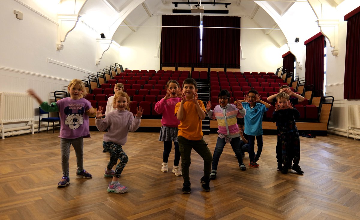 Kathryn Thomson tweet media