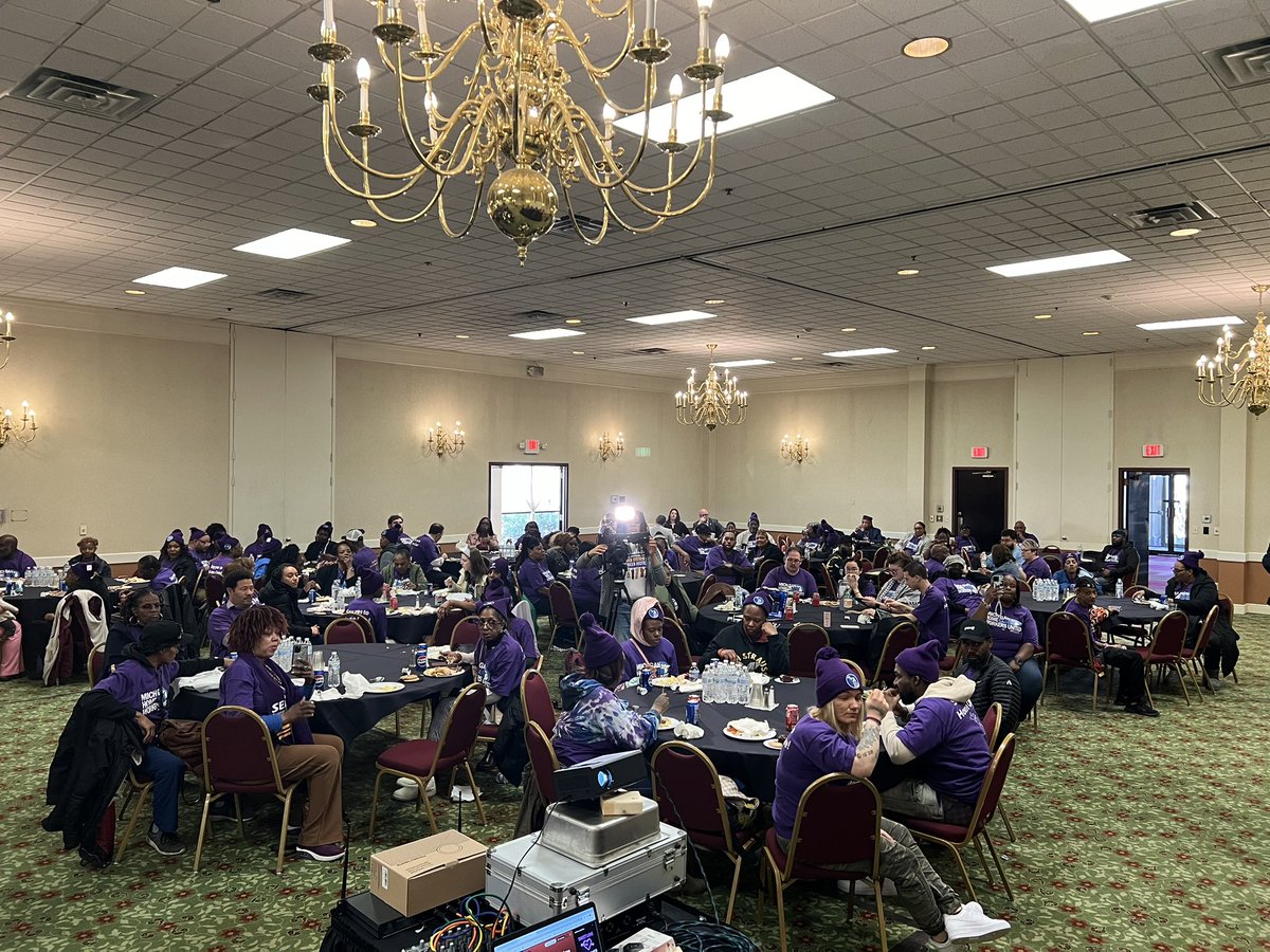 Michigan homecare workers are at the State Capitol today demanding #UnionsForAll 35,000 homecare workers in the Great Lakes
State!

#SayYestoHomecare 

@MichiganSeiu @seiuhcmi