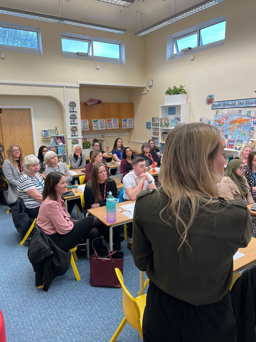 Thank you to our wonderful Year 2 teachers and English leads for their hard work this afternoon during our writing moderation session - such rich discussion around writing at KS1 ⭐️ @ChilternLT @SpringfieldBeds @LancotSchool @larkriseacademy @ArdleyHill @DallowPrimary & WL