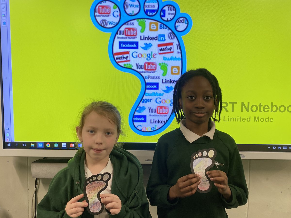 Discovery_Y4's tweet photo. This afternoon, our digital 💻 citizens were thinking about their online footprints 👣 and what advice 🗣️ they would give to help others to make good 👍 choices online and to stay safe 💪 #Year4 #DPS #Digitalfootprint #PauseandThink #StaySafe #BeKind https://t.co/sfpxvbExkZ