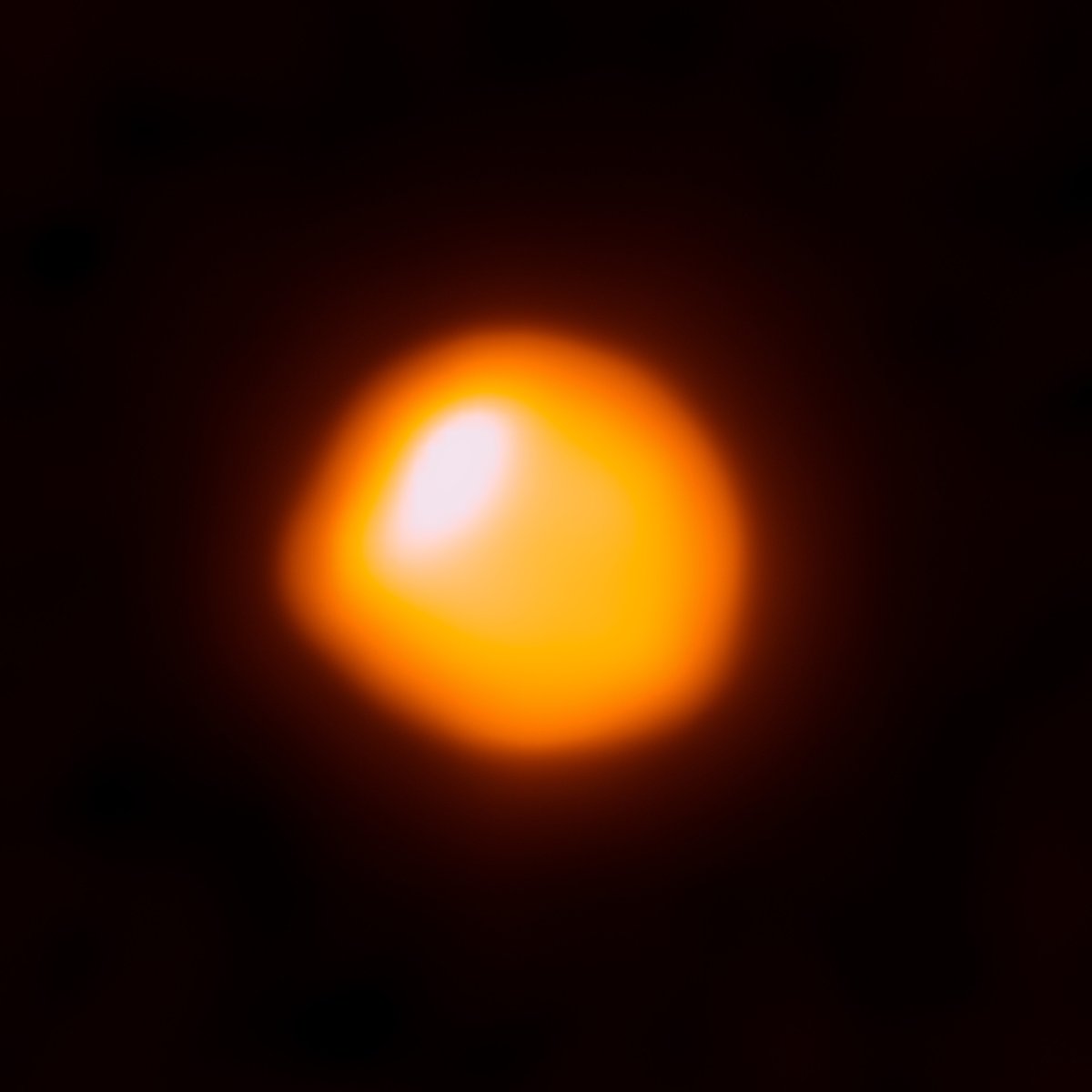 Monthly Roundup: Betelgeuse, Betelgeuse, Betelgeuse Three recent studies of the famous red supergiant examine the aftermath of the Great Dimming, probe the possibility of a stellar merger, and reconsider some critical evidence. aasnova.org/2024/03/13/mon…