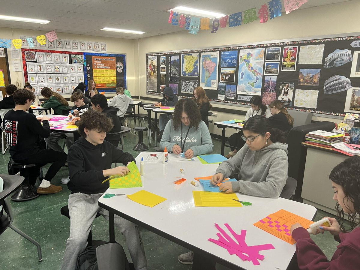 SraNunezPHS's tweet photo. Day 3 of Foreign Language week- the students were hard at work making paper Kente Cloths to celebrate African culture. #WeArePlainedge https://t.co/7aT9KHY9il