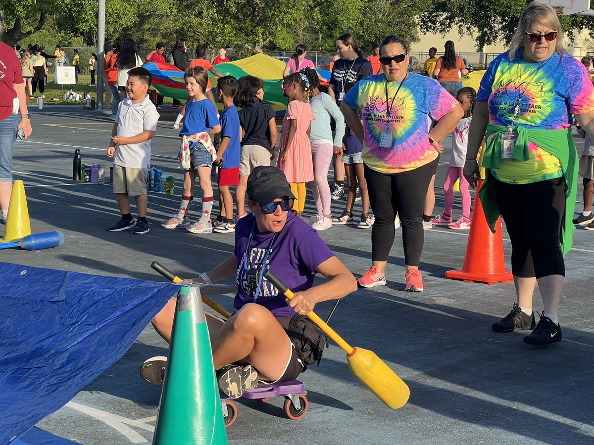 Jennifer Benn Tirado tweet media