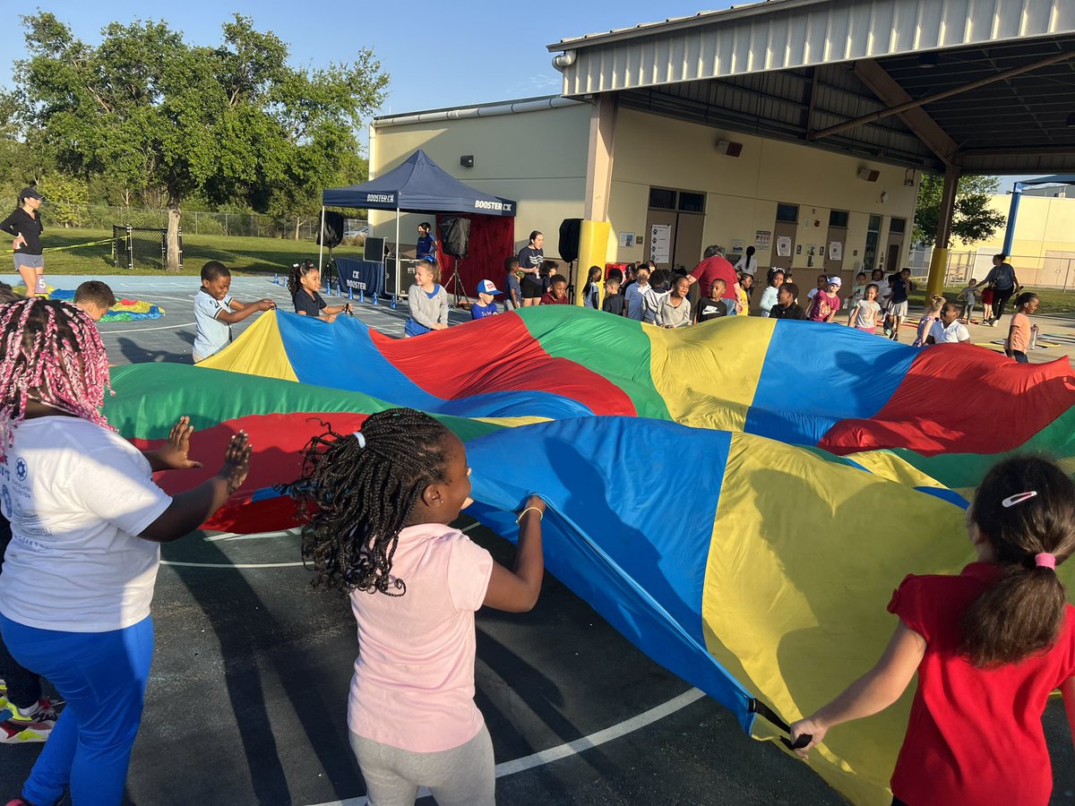 Jennifer Benn Tirado tweet media