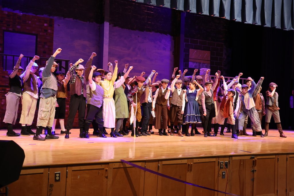 MahopacSchools's tweet photo. Come see the Mahopac Middle School Drama Company's production of Newsies Jr. this Friday and Saturday. Tickets will be sold for $7.00 at the door, don't miss out! https://t.co/DfaLDIIKqj