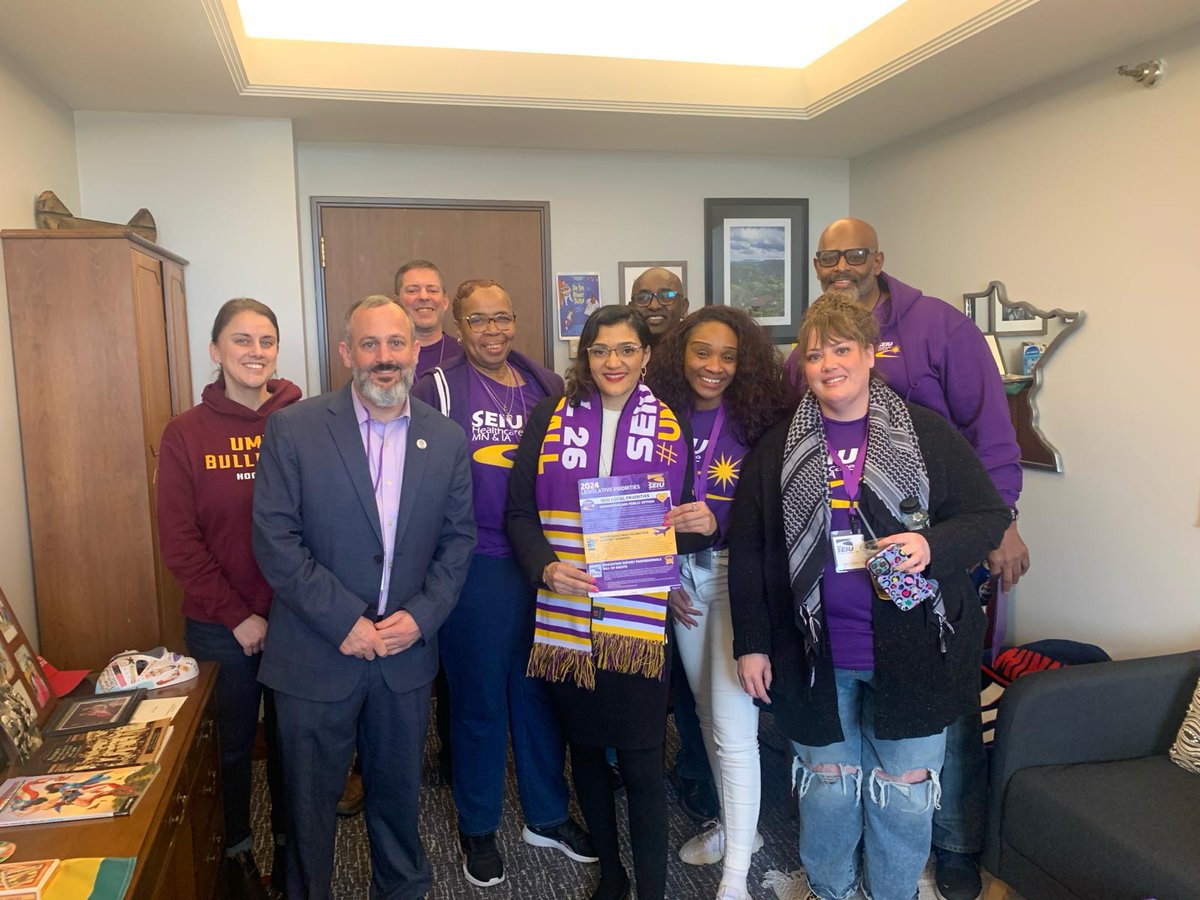 📣 THE REP. WHO RAPS! Thank you, <a href="/MariaIsa/">Representative María Isa</a>, for meeting with SEIU members and for being a powerful voice for workers in 65B and across MN! #mnleg