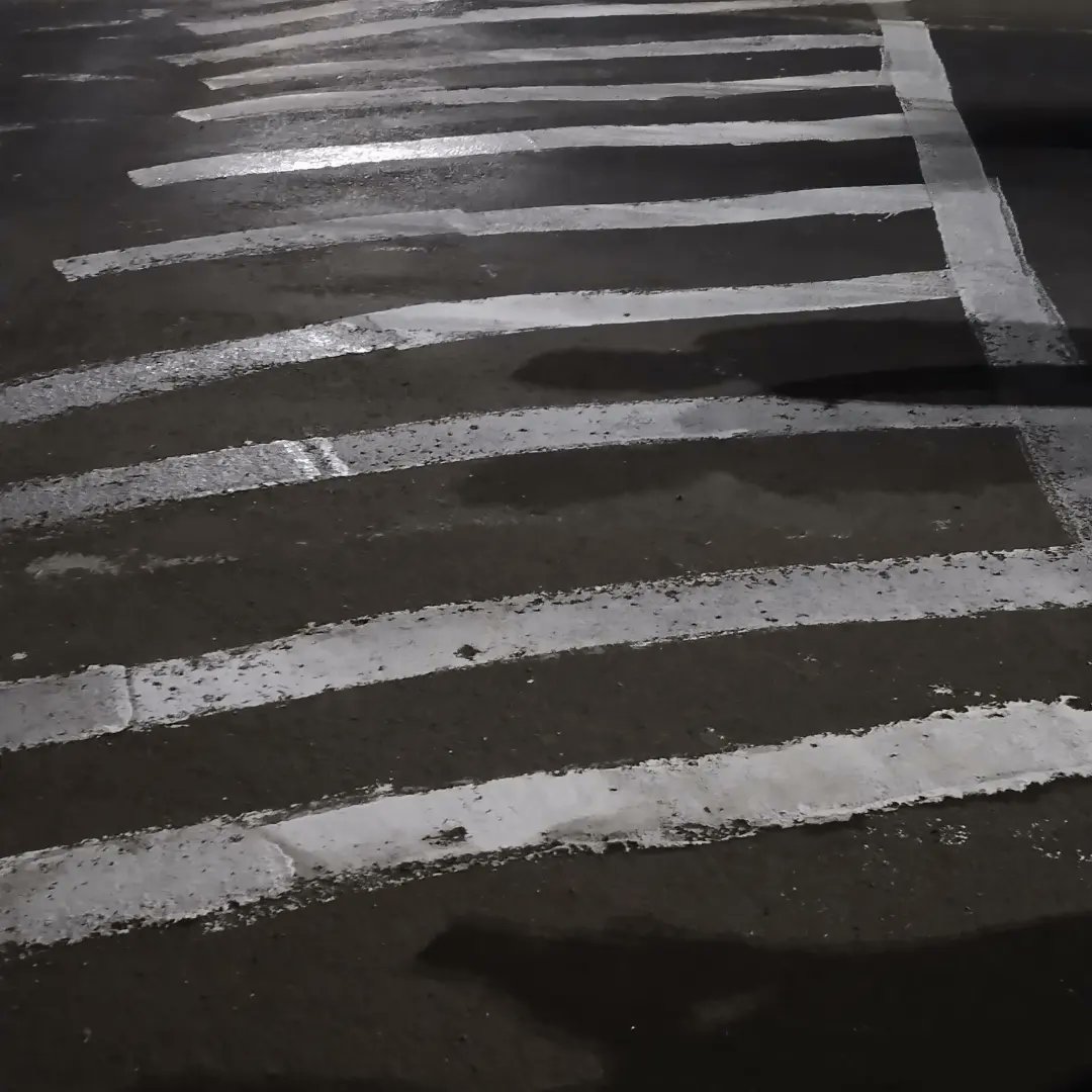 deepakchavan3's tweet photo. Day 6 of painting the speed breaker
Painted a big speed breaker in Sutgirani and Kupwad. Swapnil and Sagar Khot participated. https://t.co/c45gNm49Bc