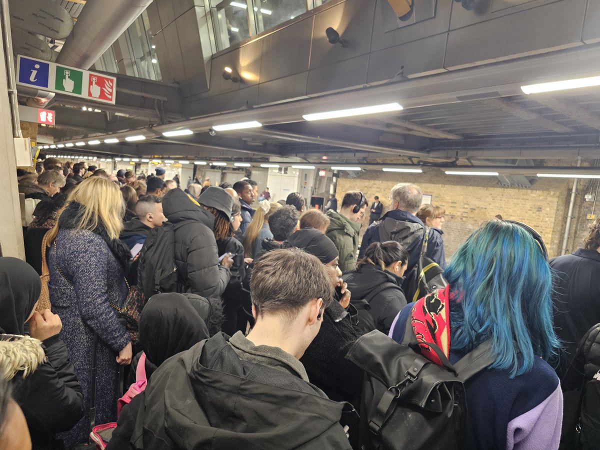 TassAcf's tweet image. London Overground Whitechapel station