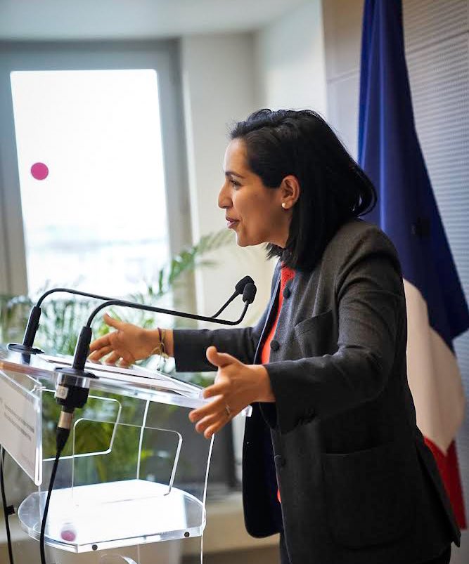 sarahelhairy's tweet photo. La France reconnait aujourd’hui des manquements collectifs dans la protection des enfants adoptés à l’étranger. Nous recevons le rapport sur l’existence de pratiques illicites sur l’adoption internationale : une étape cruciale pour le chemin de vérité qu’on doit aux familles ! https://t.co/3KilRcWdiT