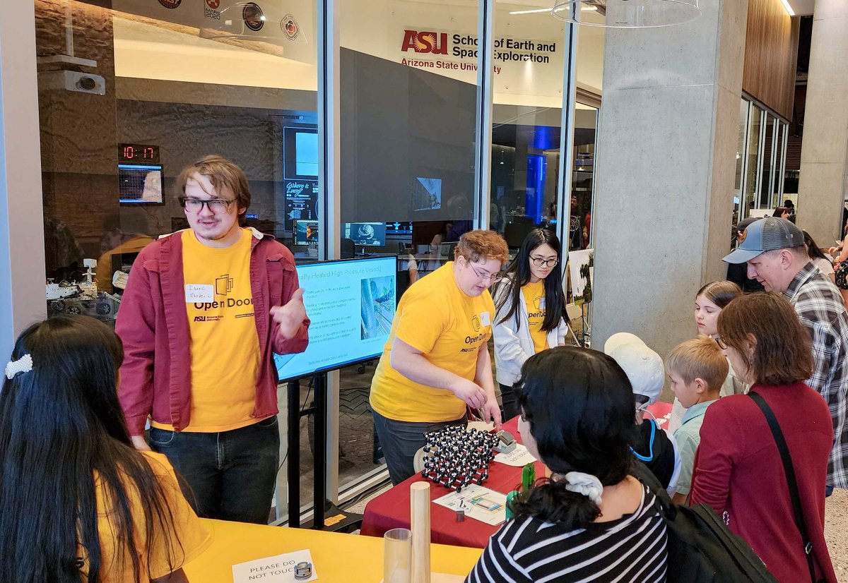 FORCEhighP's tweet photo. Thank you to our student and staff volunteers for making this year's @ASU Open Door a success! #forceasu @NSF https://t.co/NjaIfIiJO3