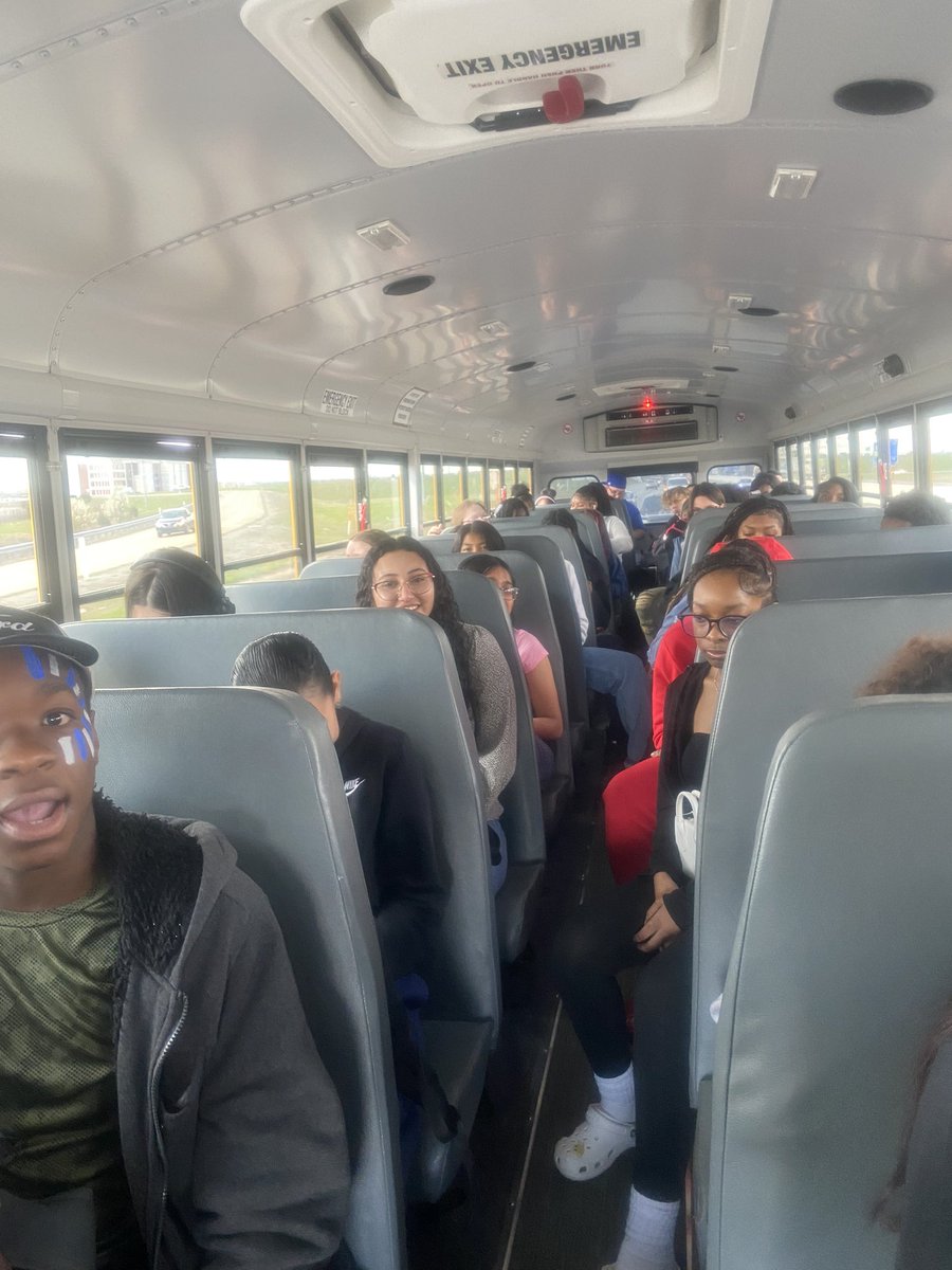 FOUR full 🚎s! <a href="/LHS_Basketball/">LaVergneHSBasketball</a> is STATE BOUND! Fellow Wolverines are ready to cheer them onto victory! <a href="/LHSintheNews/">LaVergne High School</a>