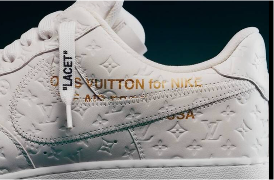 Simranb231's tweet photo. Luxury sneaker!! Yes please! Check them out!! https://t.co/Ka6xnAVIPN