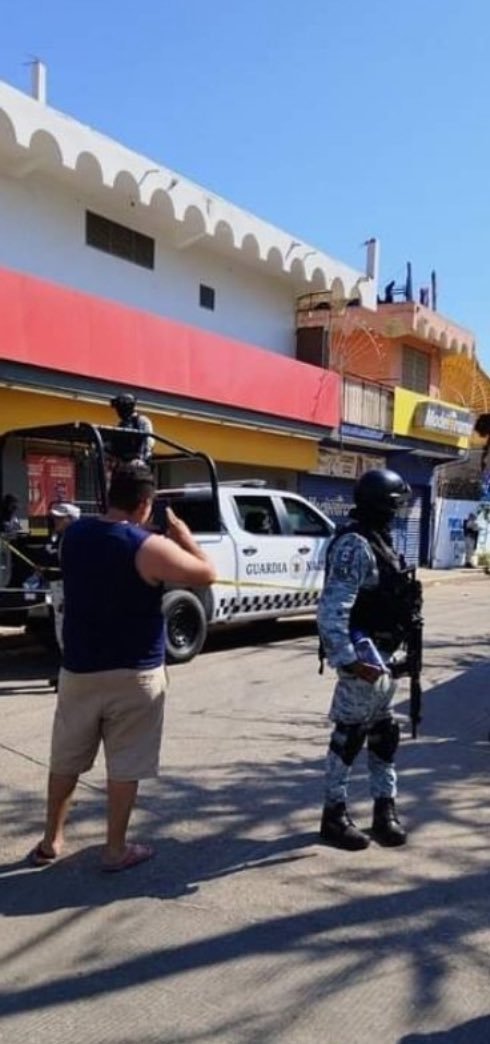Two were men killed after armed men attacked an Alcoholics Anonymous shelter in Acapulco, Guerrero last Sunday, 10 March. by @HuasoBB borderlandbeat.com/2024/03/two-ki…