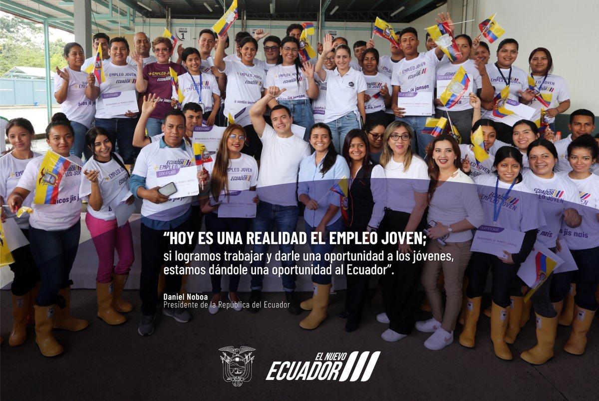 Presidencia_Ec's tweet image. Con el objetivo de verificar los beneficios de la Ley Orgánica de Eficiencia Económica y Generación de Empleo, en empresas del país, el presidente @DanielNoboaOK visitó la planta camaronera Santa Priscila donde han generado 1.100 empleos para jóvenes, luego de la aplicación de la…