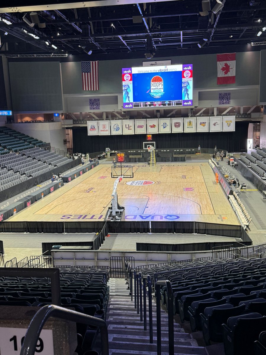 Calm before the storm ⛈️ 

Final touches are happening today while we wait for the MVC women's basketball teams to hit the court! 

#VisitQuadCities #SportsQC #HoopsintheHeartland
@MVCSports @VibrantArena