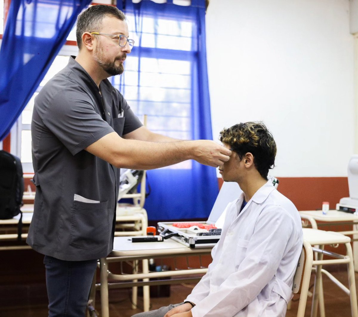 passalacquaok's tweet photo. En #Capioví, compartí el primer operativo de este año del PAS Interior en la Escuela Secundaria Rural Nº 3113, junto a los vecinos y vecinas de esta querida localidad. Gran iniciativa que se realiza de forma periódica y sostenida en toda la provincia acercando diferentes servicios a la comunidad.