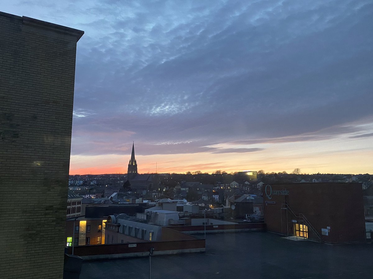 A gorgeous red sky 🌇 to end a lovely afternoon of #GenesisSixteen auditions here in Derry! 🇮🇪 Thanks once again to @UlsterArts for hosting us and to @derrychoirfest for putting us in touch! #YoungArtists #ChoralEducation #ChoralSinging @Genesis_Fndn