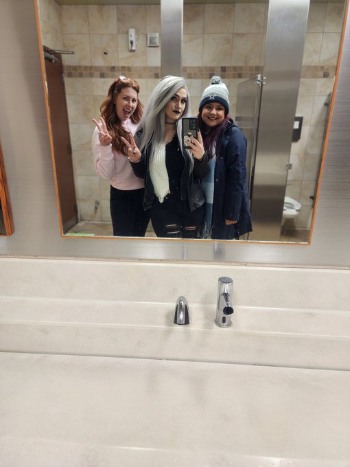 Girls trip https://t.co/eFdTKesw04<a href="/tag/cosplayer"class="tags"><span>#cosplayer</span></a><a href="/tag/cosplay"class="tags"><span>#cosplay</span></a><a href="/tag/skeletor"class="tags"><span>#skeletor</span></a><a href="/tag/heman"class="tags"><span>#heman</span></a><a href="/tag/funfacts"class="tags"><span>#funfacts</span></a>