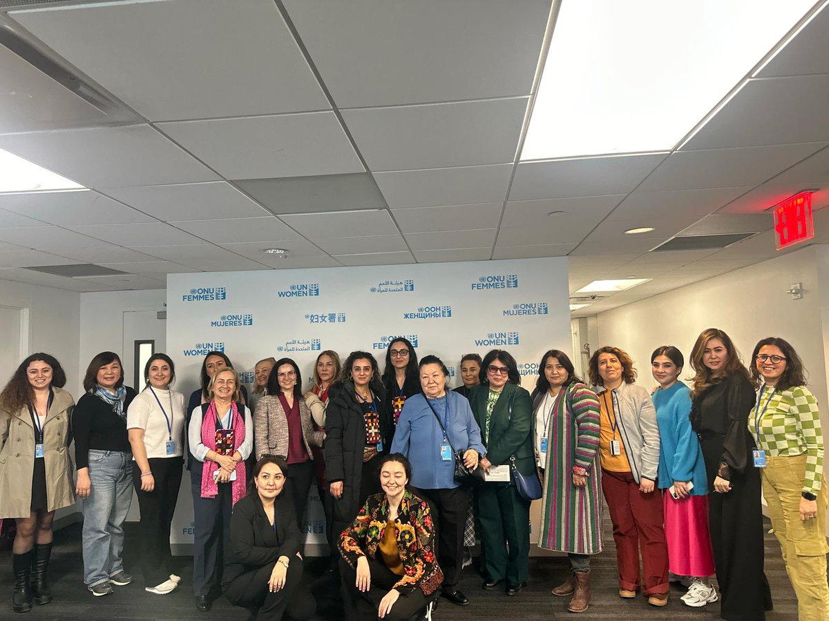 New York'ta sürmekte olan Birleşmiş Milletler Kadının Statüsü Komisyonu 68inci Oturumunda, UN Women Türkiye ev sahipliğinde Türkiye, Özbekistan ve Kazakistan’dan kadın örgütlerinin katılımı ile deprem sonrası deneyim paylaşımı toplantısı New York’ta yapıldı. @unwomenturkiye