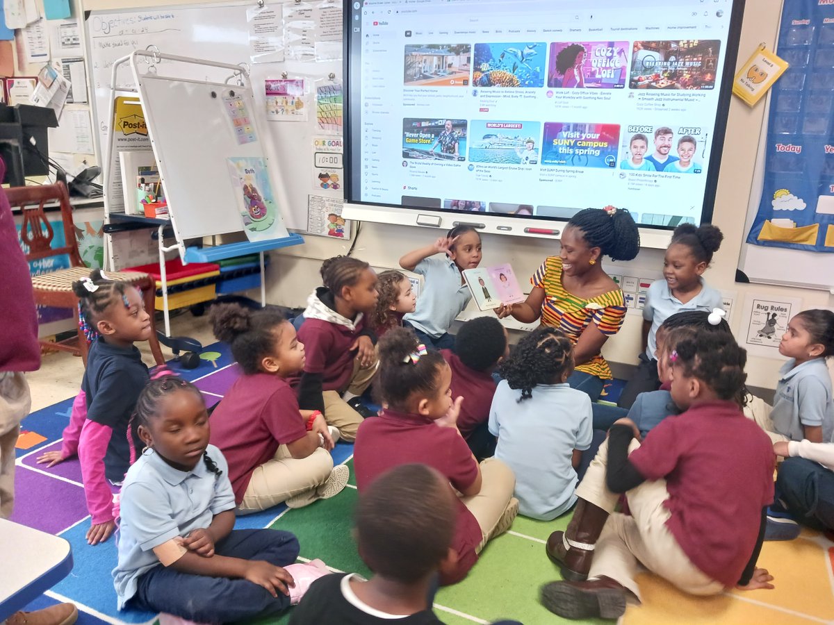 csarochester's tweet photo. #CSARCS continues #ReadAcrossAmericaWeek with a special guest from the community! A Parent in KC shared the enchanting tale of 'The Hawk & the Hen,’ a traditional story in Ghana.
Let's continue celebrating diversity in literature & culture!
@CharterEmpire @nycharterassoc https://t.co/WnUsslfLLg