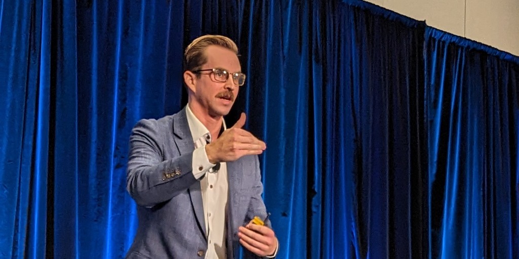 NICSAnews's tweet image. "What will my future self thank me for? Or, what will I regret pushing off until tomorrow?" Heard from #SLFnicsa Opening Keynote featuring Dr. Sahar Yousef and Professor Lucas Miller from UC Berkeley’s Haas School of Business on how to be super human.