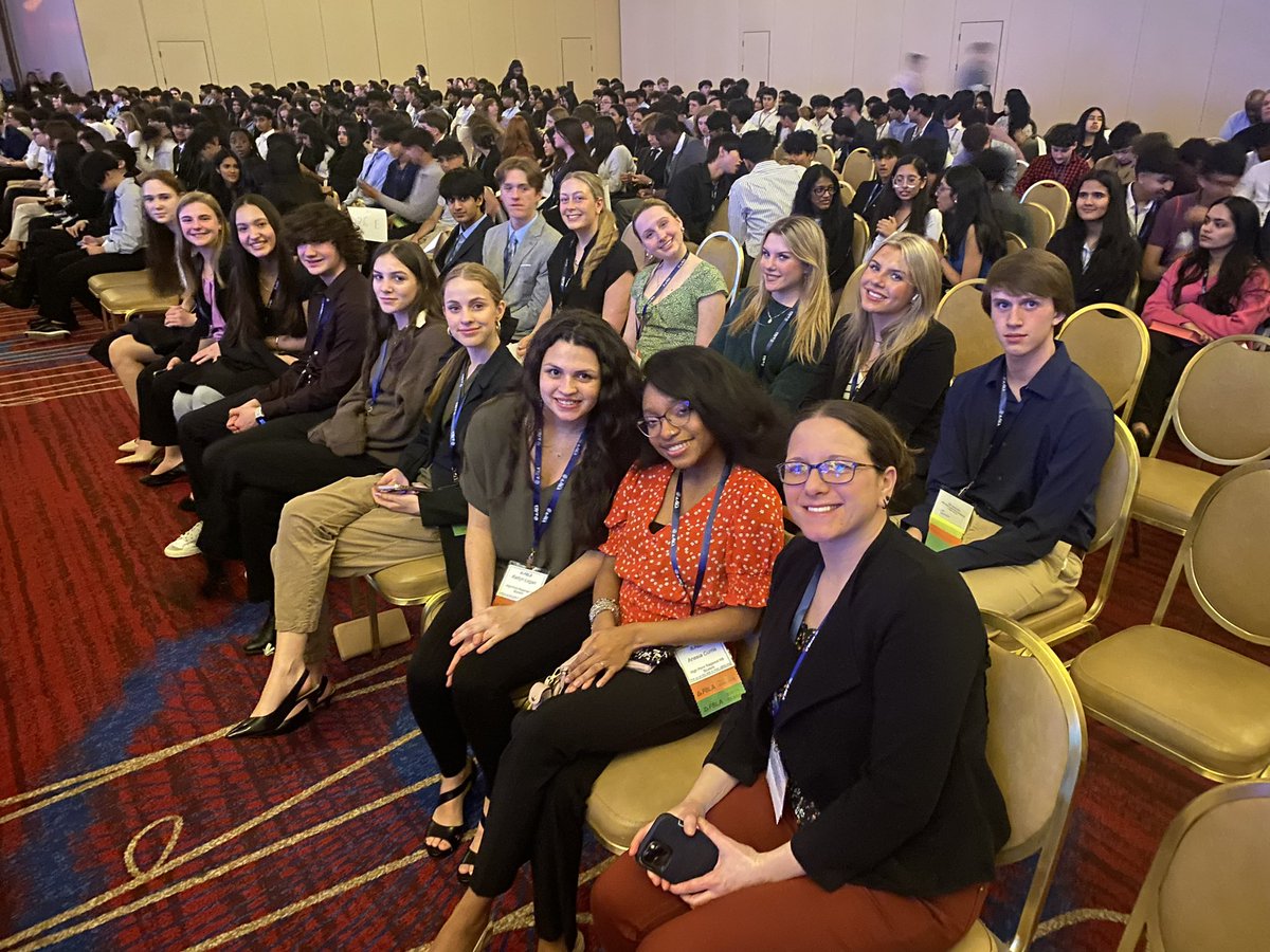 Theresa Emma tweet media