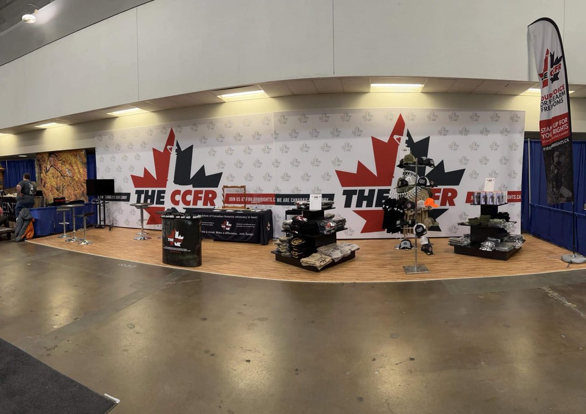 CCFR_CCDAF's tweet photo. We’re all set up and ready for the Toronto Sportsman Show opening tomorrow and running through until Sunday!! The CCFR is proud to sponsor the #HuntingHall and we welcome all the great exhibitors and visitors!! Come see us!! 🇨🇦❤️ #TeamCCFR