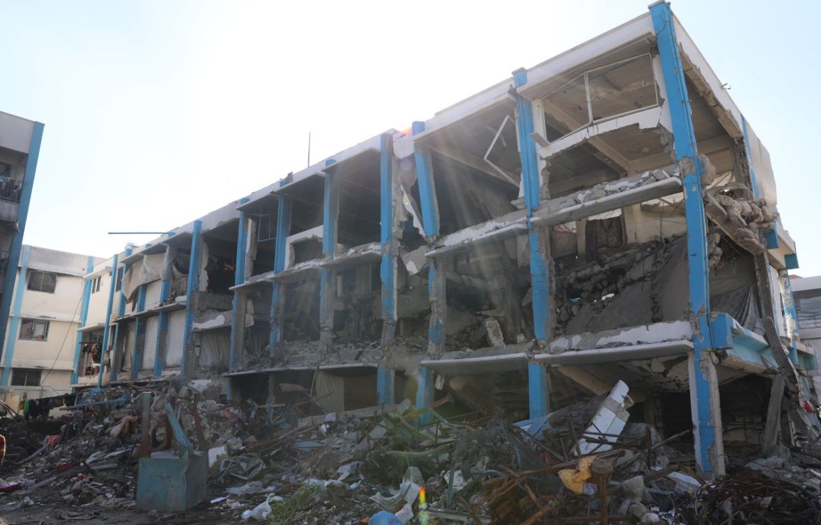 mhdksafa's tweet photo. Israel attacked another UN food distribution centre. 150 UN buildings in Gaza were bombed, and 400 people sheltering under the blue UN flag were killed, a clear violation of international law.

This is not a war. This is a genocide. This is a war crime. https://t.co/YypDx4C0jd