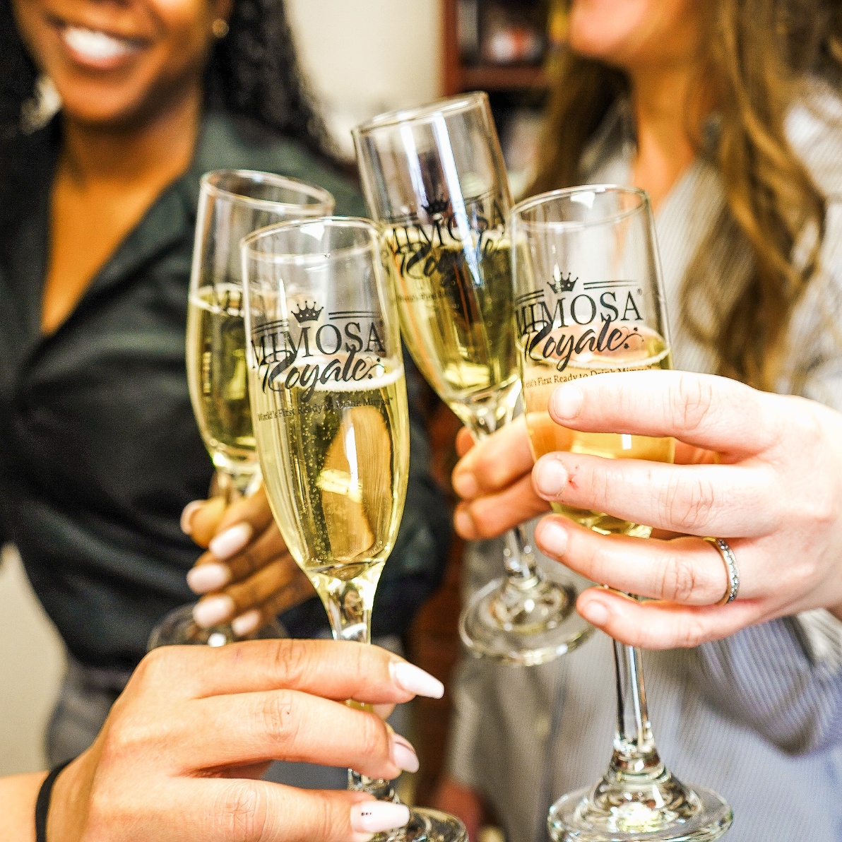 Sipping mimosas with friends and toasting to a wonderful week! 🥂 It can't get better than this! 😋

#MimosaRoyale #CheersWithFriends