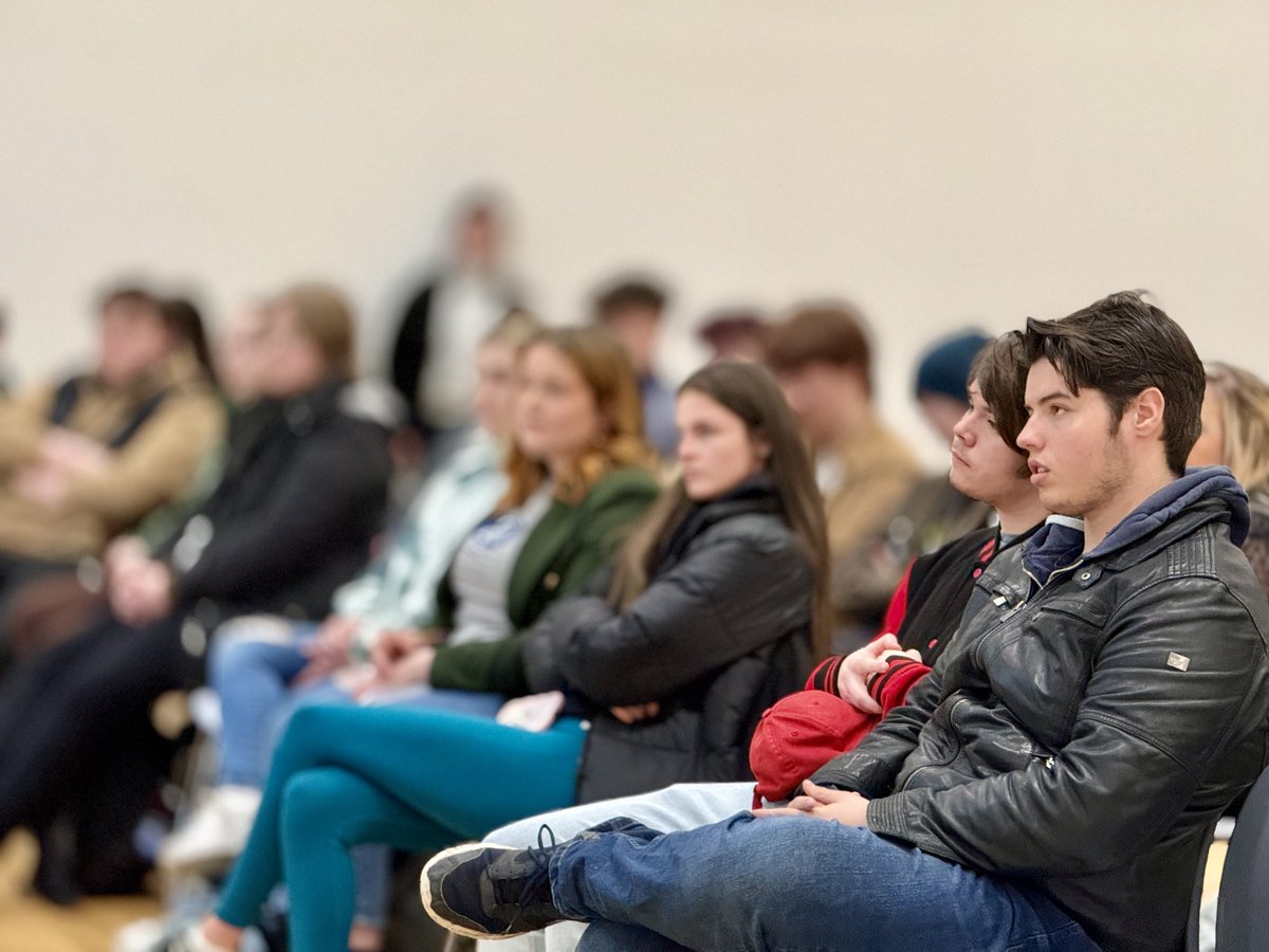 swccollege's tweet image. We were delighted to have the "Set Ready Programme" in conjunction with #NIScreens &amp;amp; #SRC at our #Erne campus today. Set Ready is a training &amp;amp; employment programme that supports the next generation of film &amp;amp; tv talent.

👉 pulse.ly/mrughy6d0i