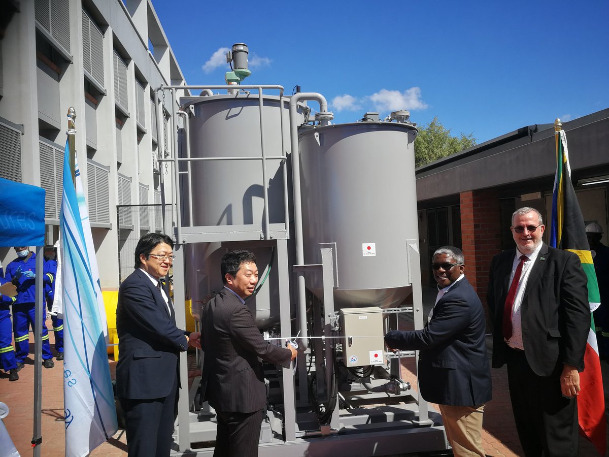 Veruscha tweet media