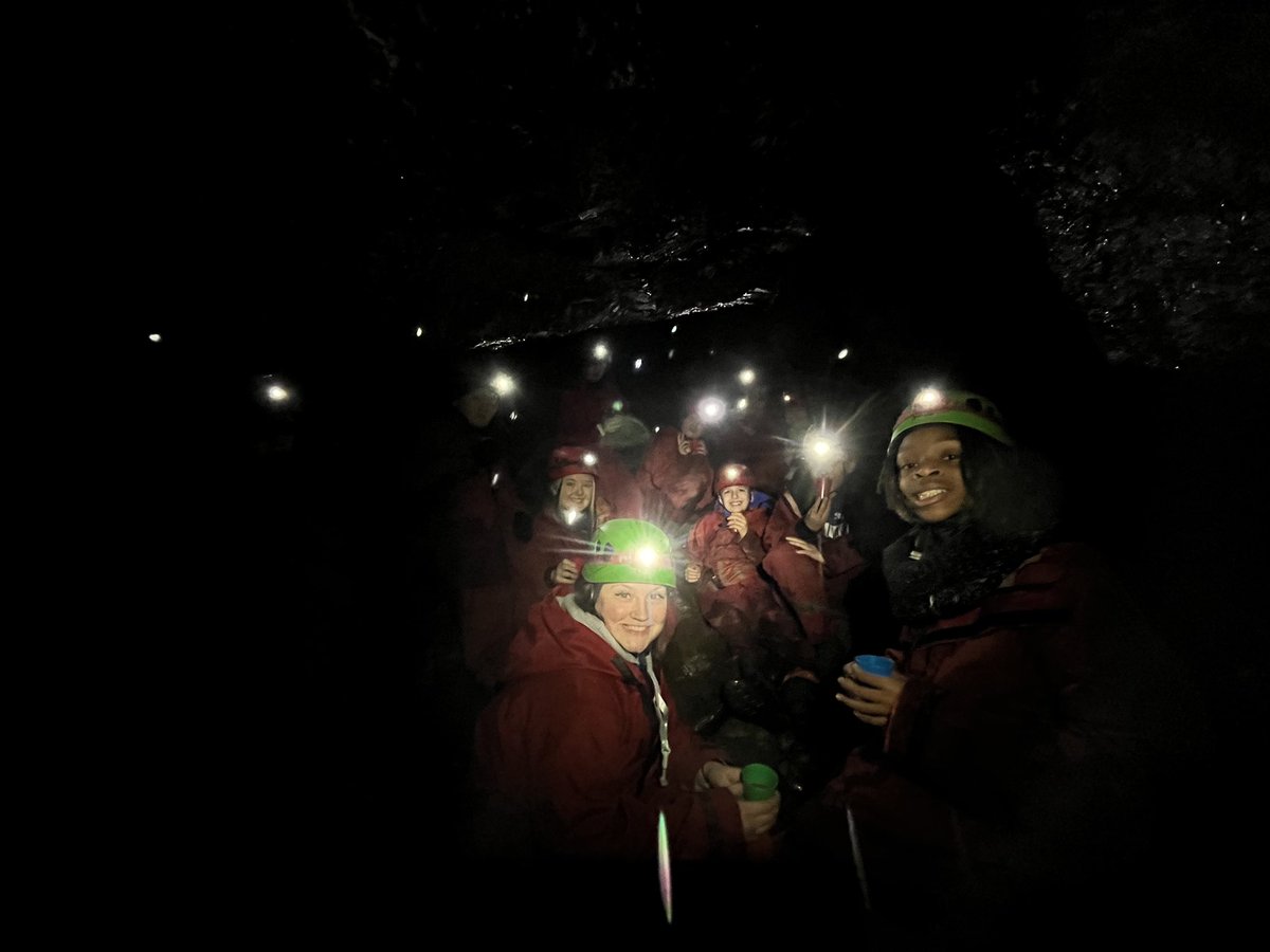 mrspearsoncv's tweet photo. Group 5 went out with Lucy this morning so apologies for the late update. Caving - all overcame their fears and managed to go through the caves. I’m so proud of them. They’ve had two huge climbs today, so will sleep well tonight!🐿️❤️🐿️@Castleview_PS @MissMaxwellcv @MrsRhodeCV https://t.co/ALuw1X9hNC