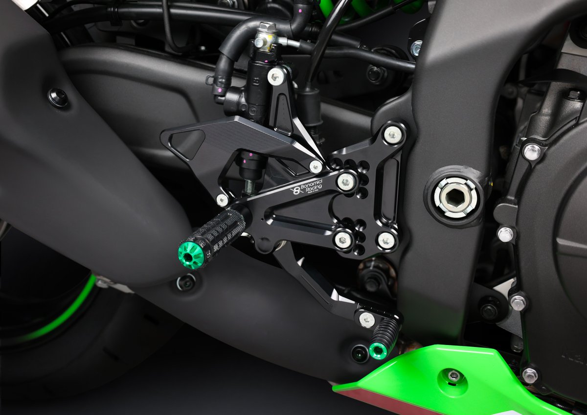 ReactiveParts's tweet photo. NEW IN 🌟🌟 Bonamici accessories for the Kawasaki ZX-4RR.
Precision engineered, 100% Italian manufactured. How good do these look?!
Browse the full range on our website at https://t.co/WEUCATbYxd
#aftermarketupgrades #bonamici #rearsets #trackday #trackbike #roadaccessories https://t.co/y9QTrpuUaH