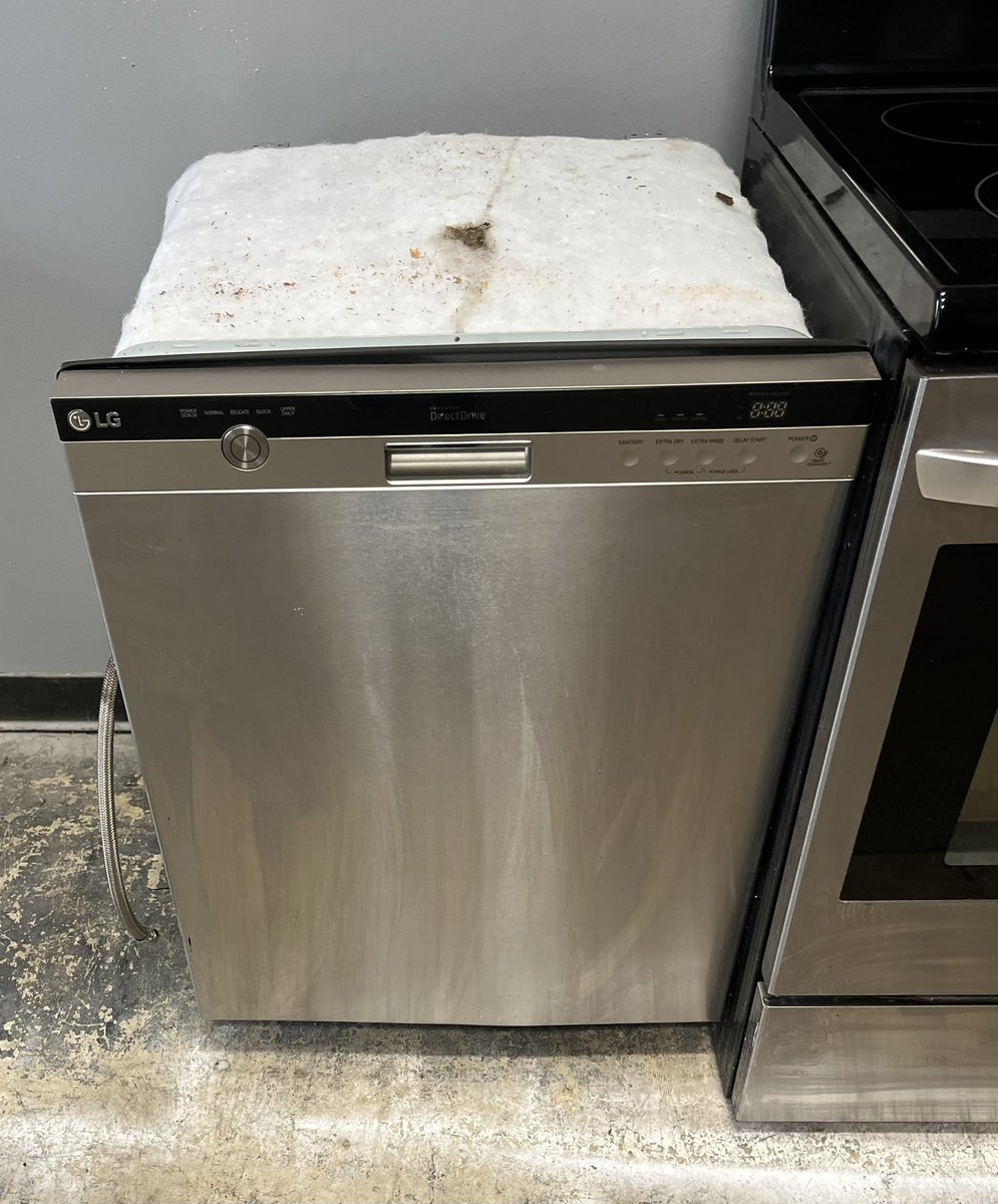 JohnnysApplian1's tweet image. You’re in luck! Look at this upscale kitchen set with an affordable price tag! LG Kitchen Set - package price: $1,495.00 🍀

☎️ 901-237-1936
🏬 4570 Raleigh LaGrange, Memphis 38128
⏰ Mon-Fri: 10a-6p; Sat: 10a-3p

#kitchenset #stainlesssteelappliances #LG #LGAppliances