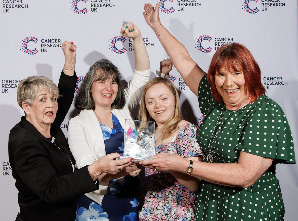 CRUKScotland's tweet photo. Perfect day in Scotland @CR_UK Flame of Hope awards presented by @CRUKJo &amp; @DrOwenJackson , thanking our most outstanding &amp; inspirational volunteers who give so much to help others. 💙#TogetherWeAreBeatingCancer 📷Steve Welsh https://t.co/HHEHkQ0PK8