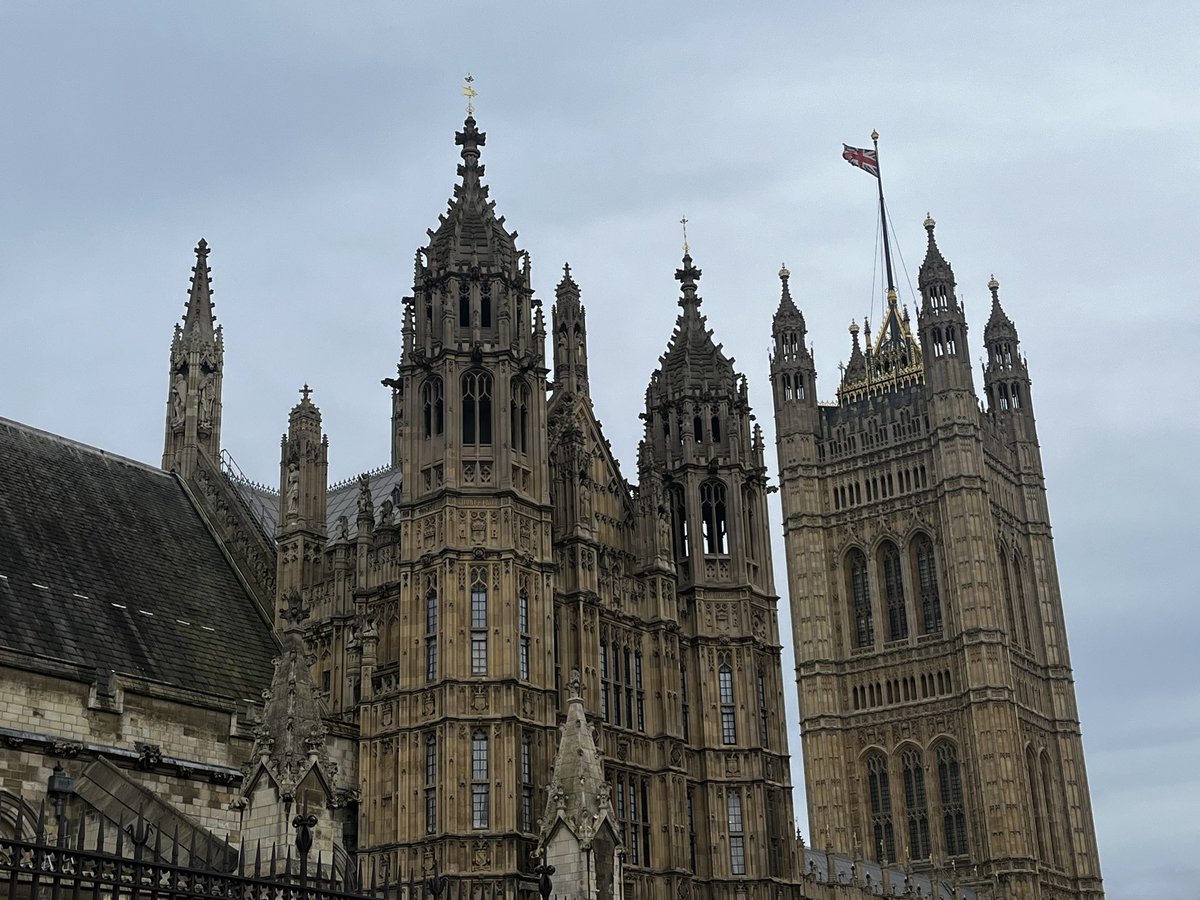 Nancy Hey tweet media