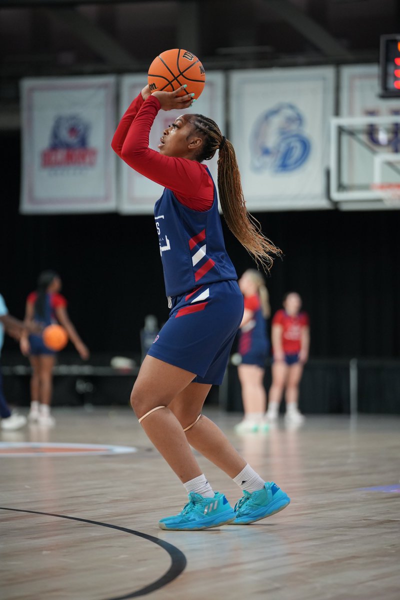 UIC_WBB tweet picture