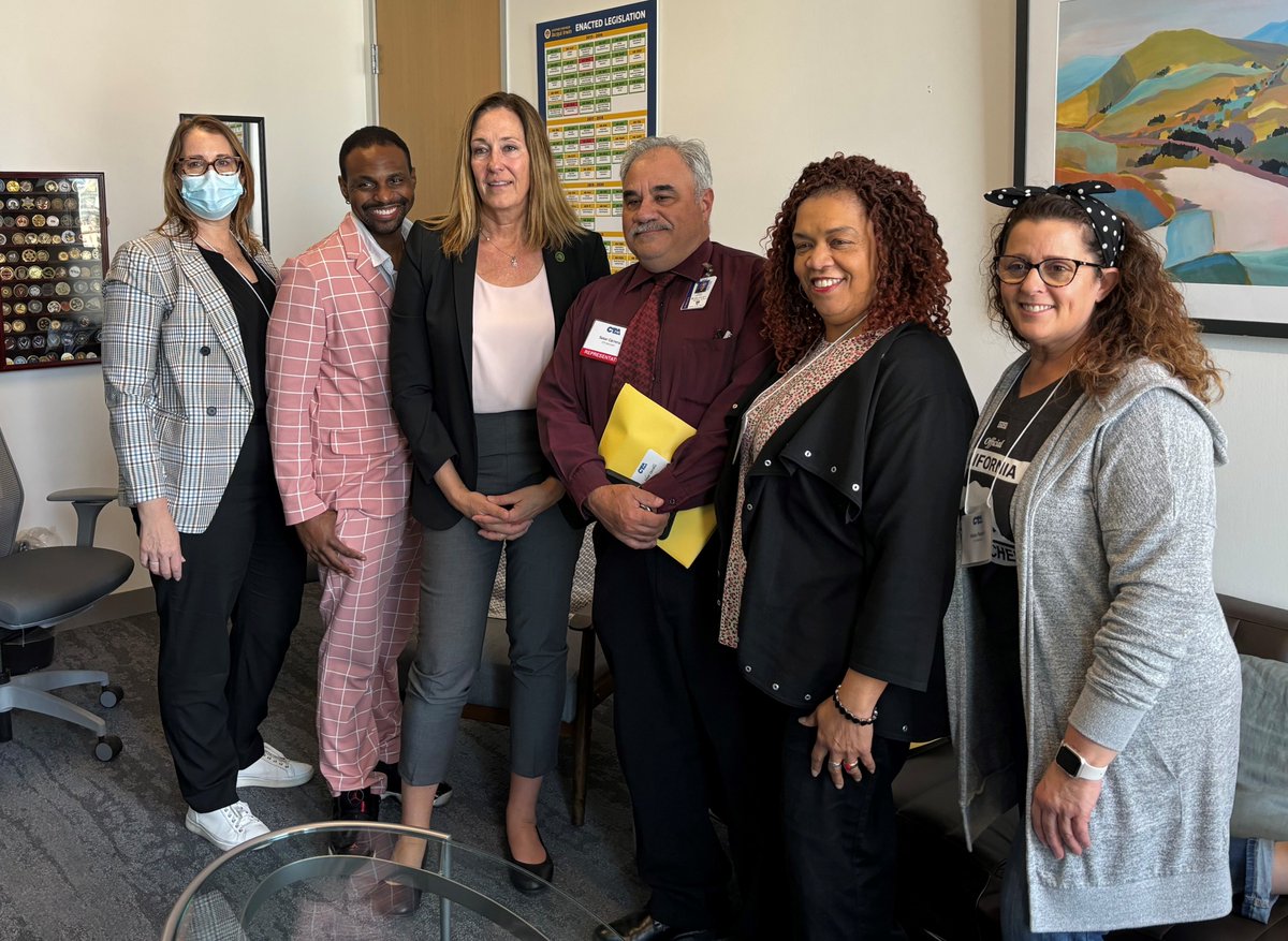 Thank you to the members of the California Teachers Association who stopped by my Capitol office to discuss legislative proposals that are important to its membership. @WeAreCTA #CALeg