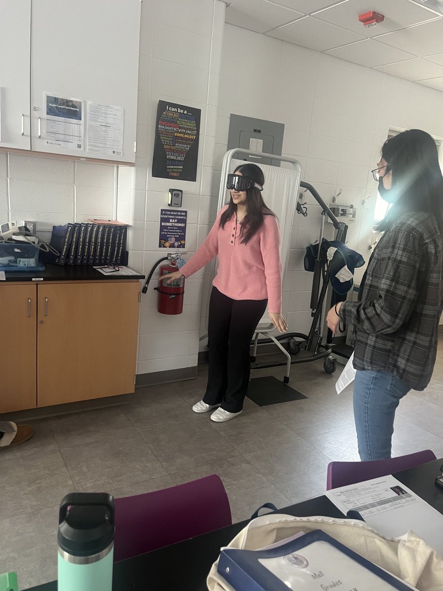 Angela Mell tweet media