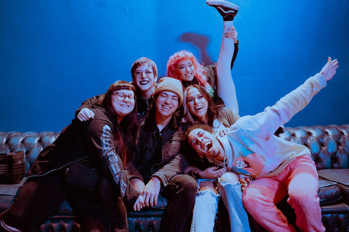 genuinely can’t put into words how excited I am to be going back out on tour with <a href="/honeyrevengeca/">Bee Band🐝</a> 🐝✨