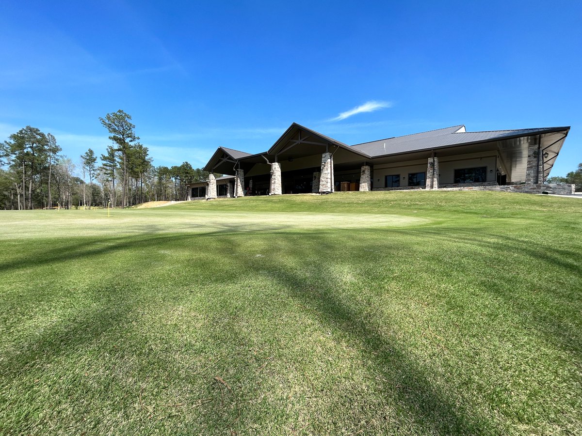 highlandpinesgc's tweet photo. One day CLOSER to OPENING the Clubhouse! April is almost here! 🌼

#highlandslife #highlandpines #golf #golftexas #golflife #golfcourse #houstongolf #golfing #golfstagram #golfday #golfislife #highlandpinesgolfclub #thehighlands #portertx #golfaddict #thingstodoinhouston https://t.co/surGHF4ebE
