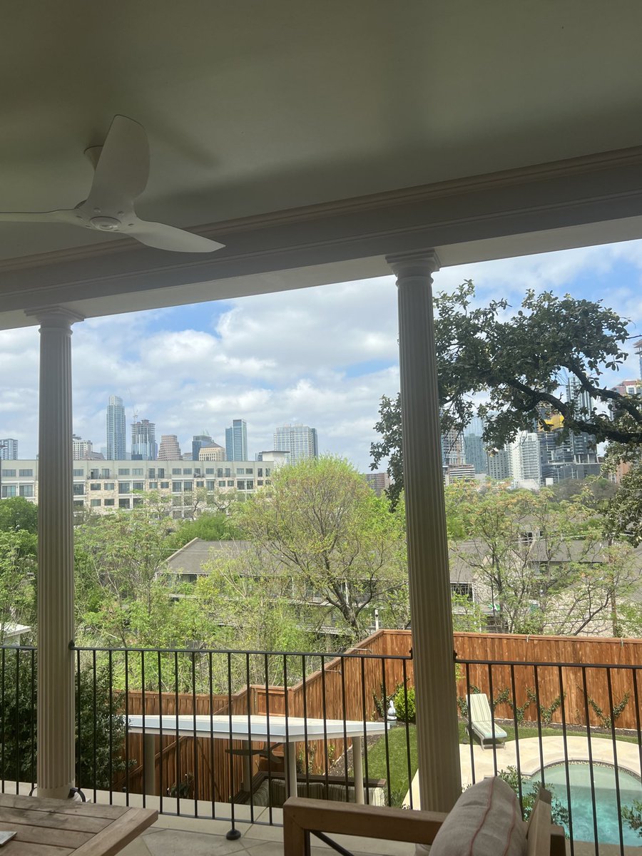 hippieechick's tweet photo. Hello Austin!! SXSW time again! https://t.co/8cBJyonBlF