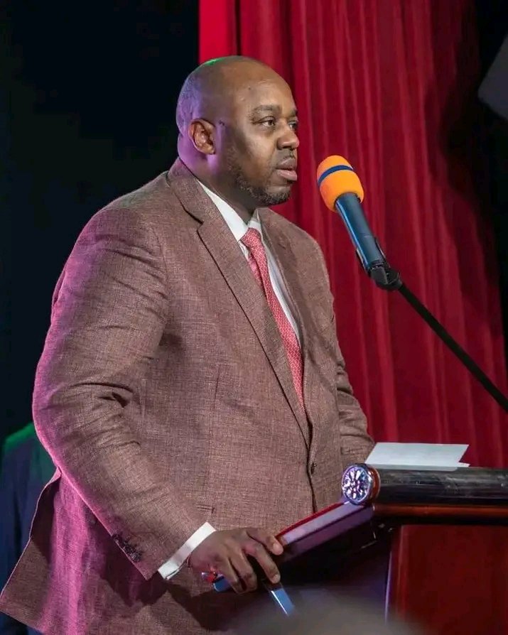 drackNgoy4's tweet image. En neuf (9) mois seulement de son existence, Après les arrêts rendus par la Cour constitutionnelle, le regroupement politique #AAAP du haut représentant du chef de l'État @fatshi13  SEM  #Tony_KANKU  devient la 3e force politique en RDC.

Allez-y comprendre !
@DeniseNyakeru